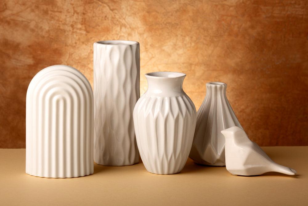 Eternal Elegance: Stunning Vases for Gifting Flowers on Valentine's Day - MARKET99