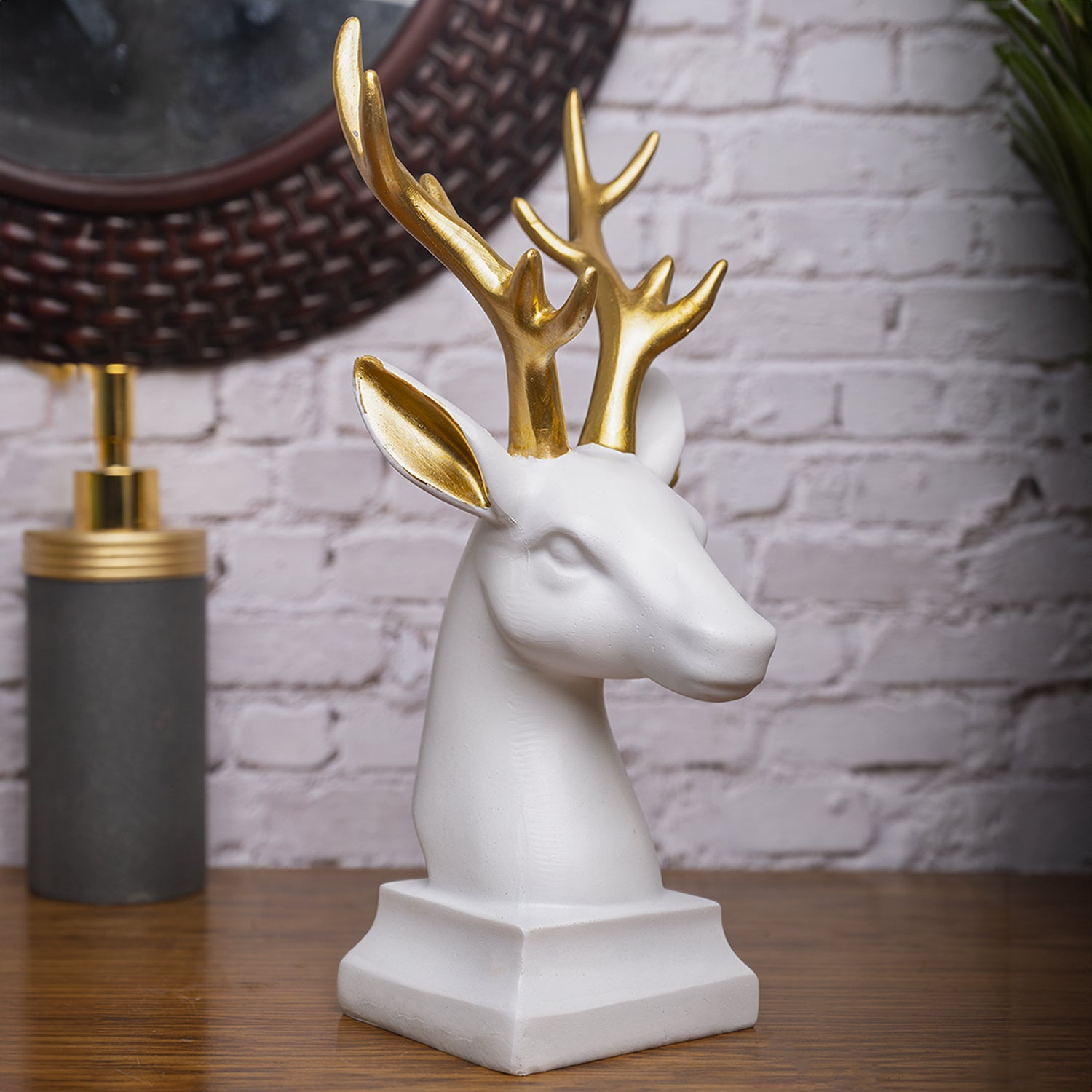 White Glossy Reindeer Head Shaped Decorative Deer