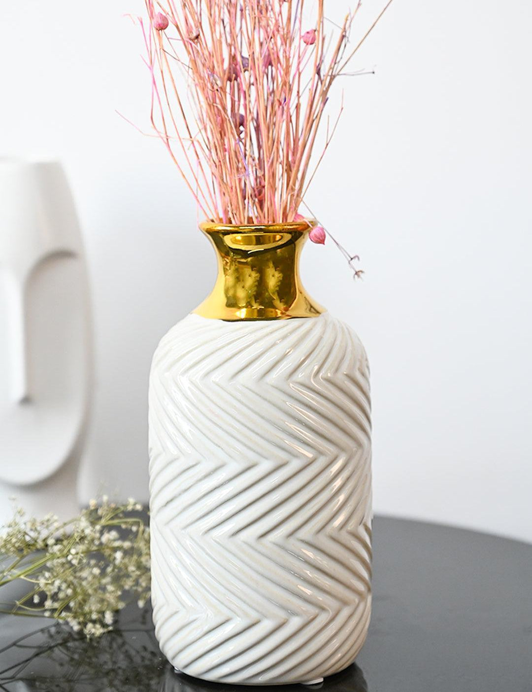 Stylish White Ceramic Vase - MARKET99