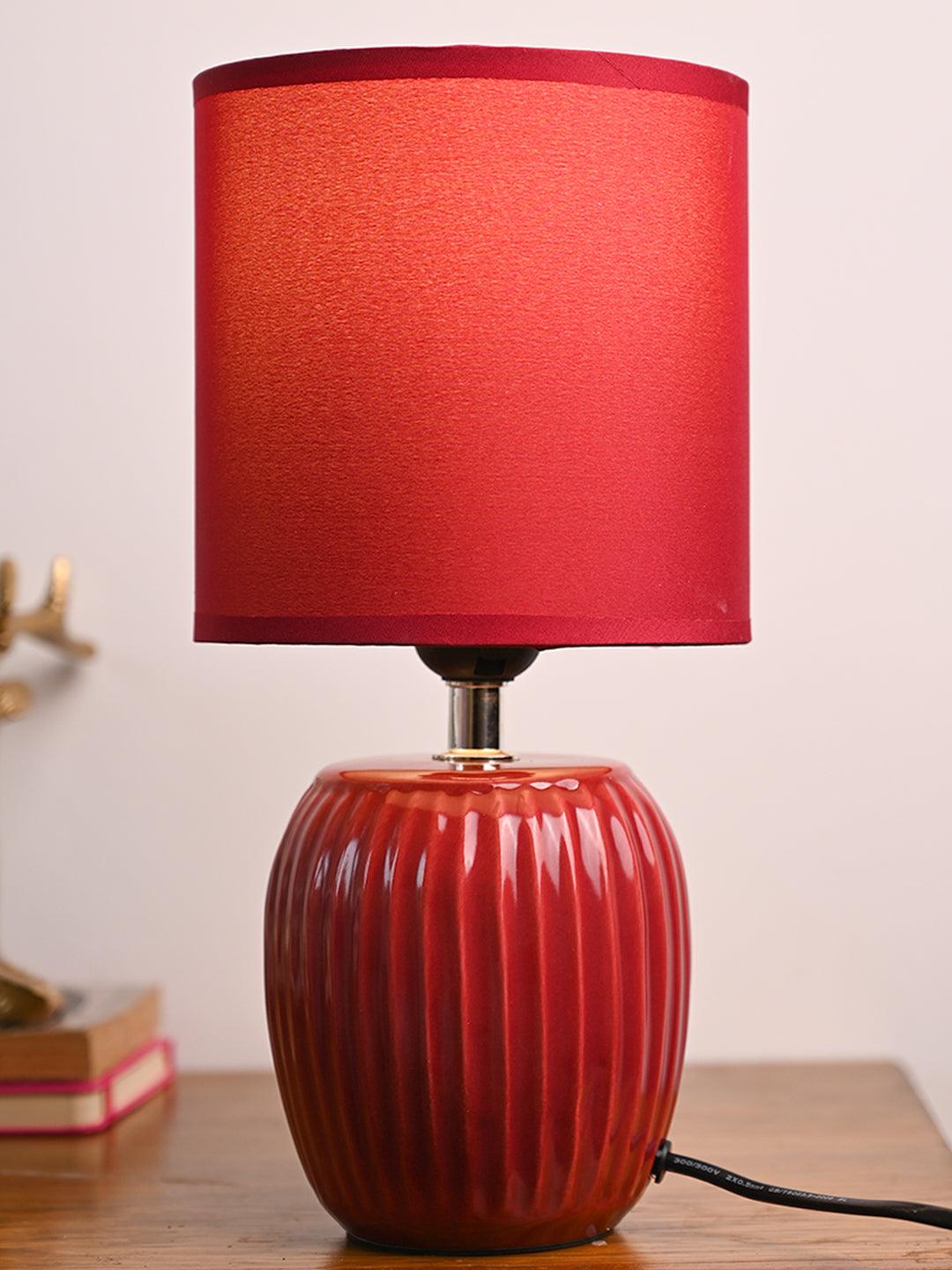 Stylish Red Table Lamp - MARKET99