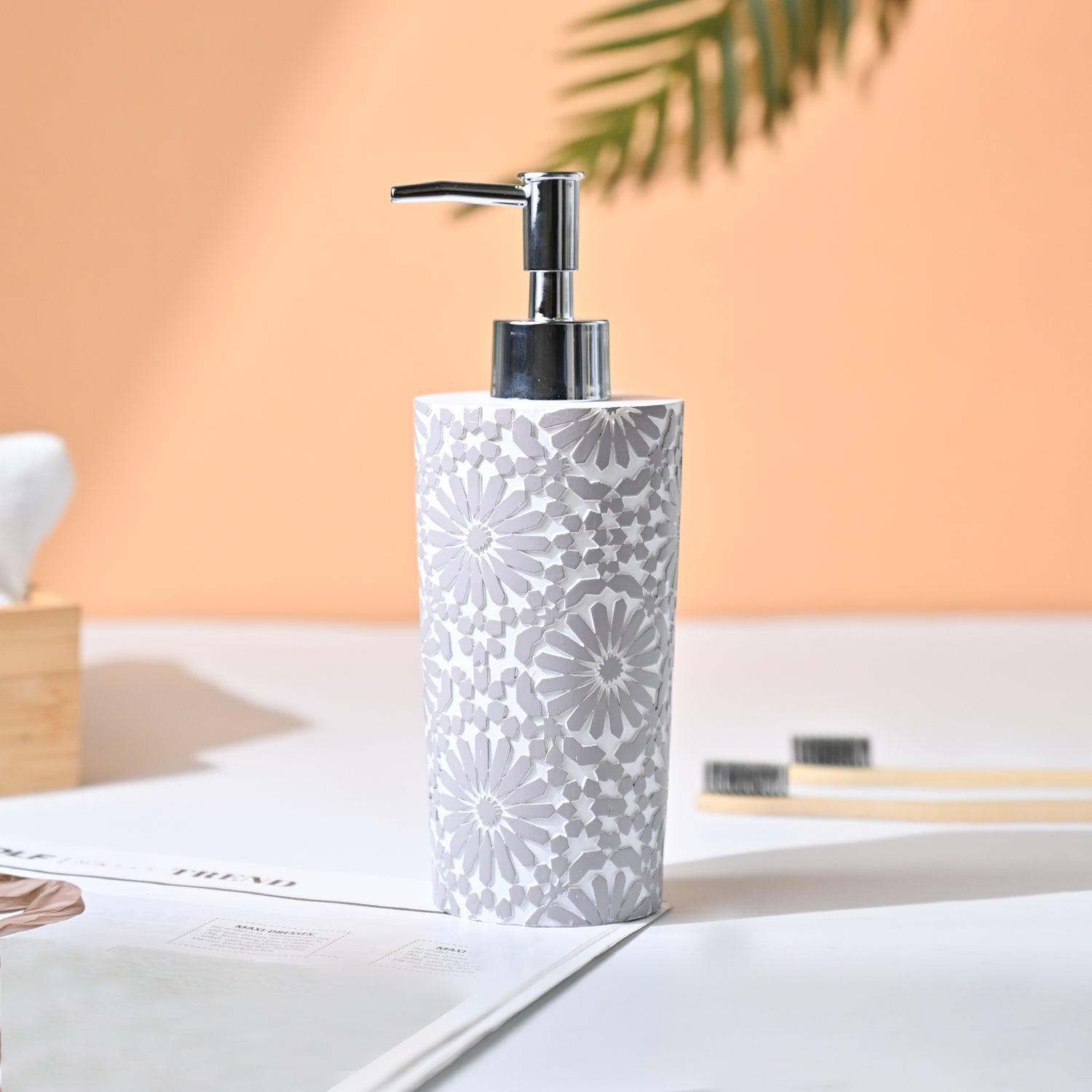 VON CASA White &Grey Soap Dispenser - 330Ml