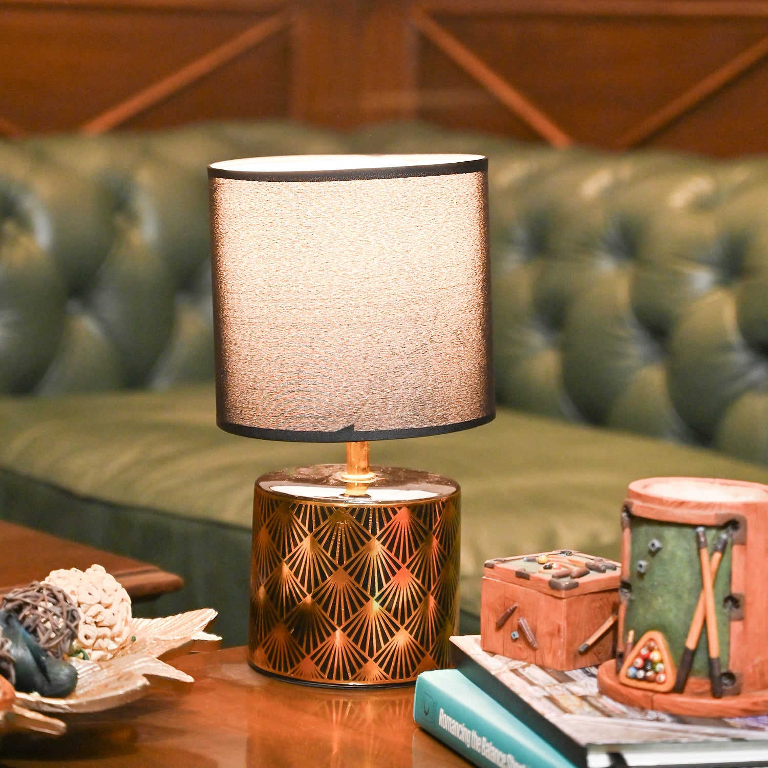 VON CASA Black Gold Table Lamp