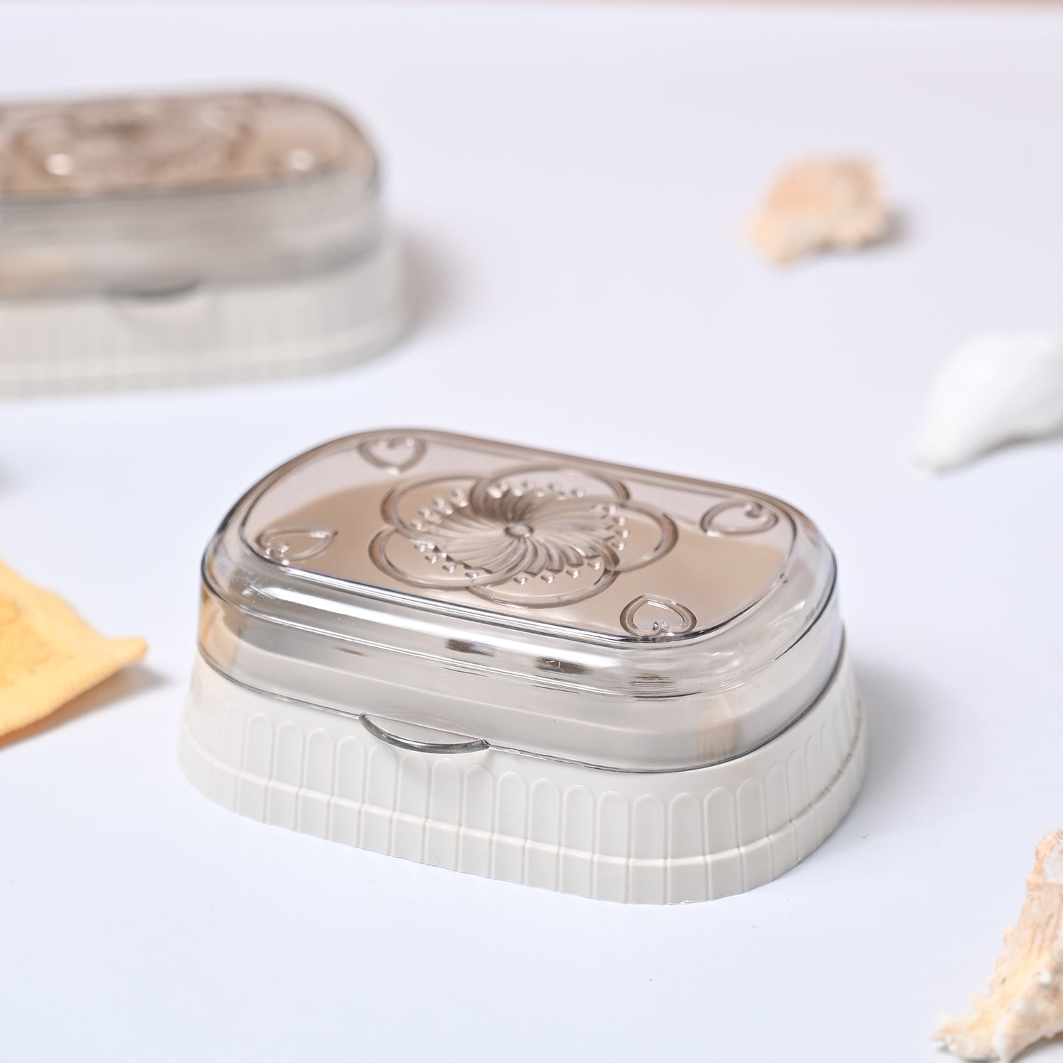 Market99 Plastic Grey & Off White Soap Dish Holders