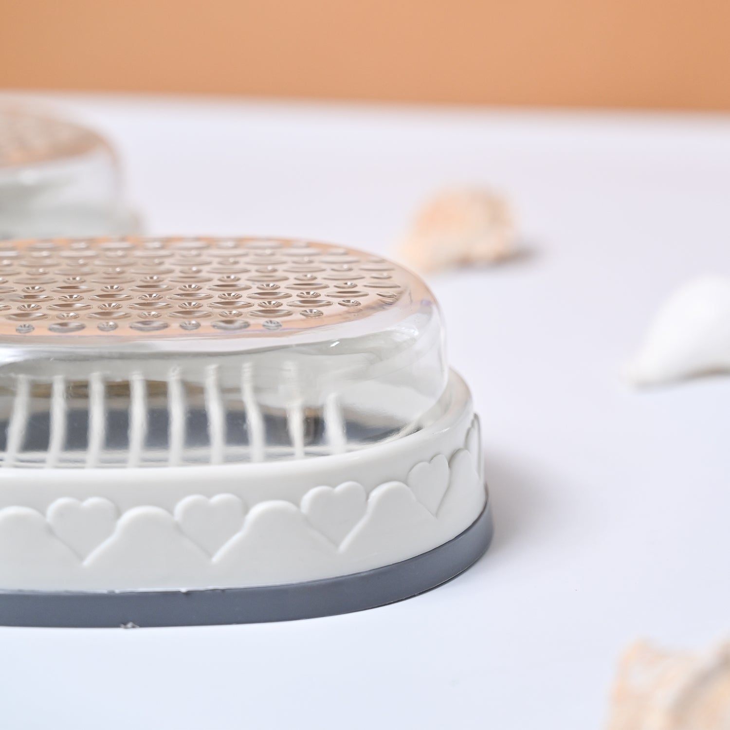 Market99 Plastic Off White & Grey Soap Dish - Set Of 2