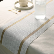 VON CASA White Table Runner