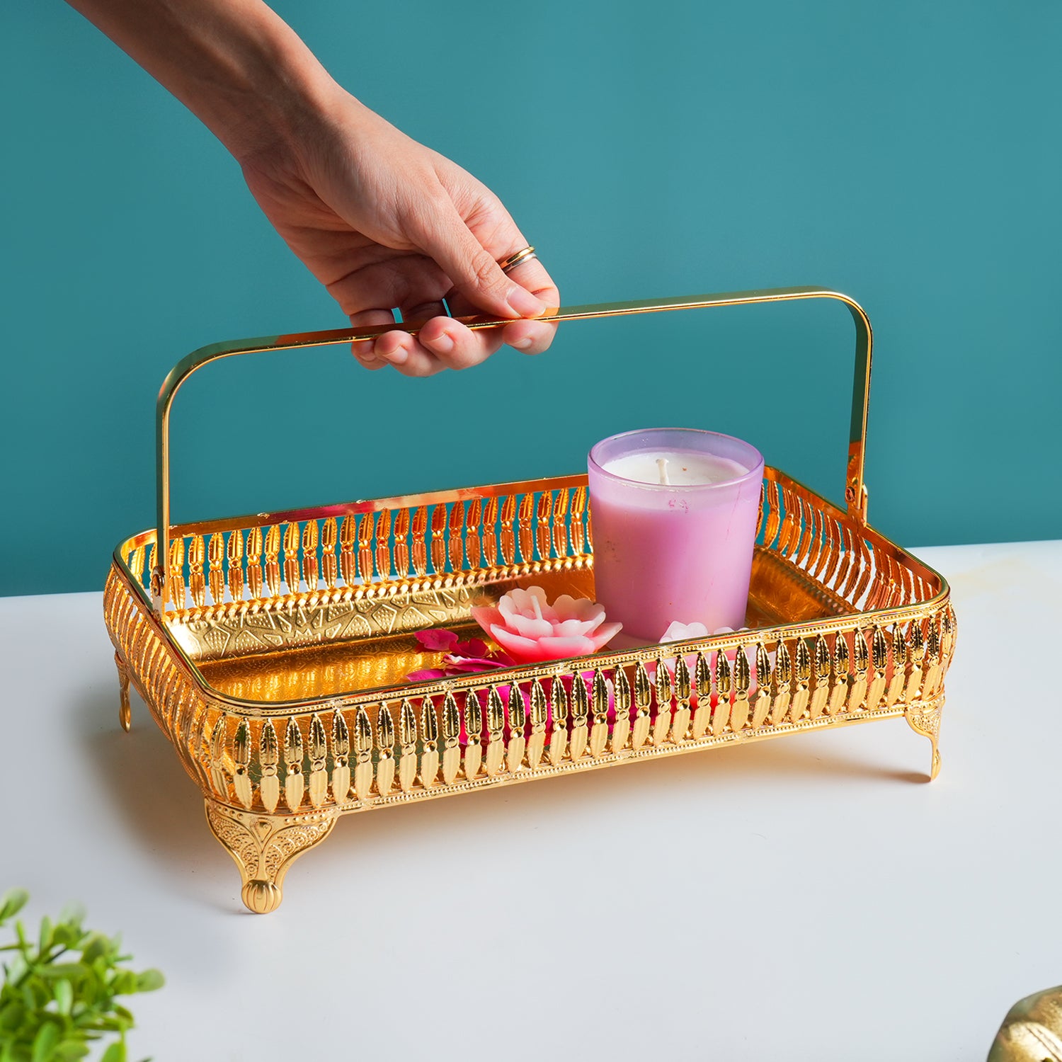 MARKET99 Golden Nordic Iron Basket With Handle