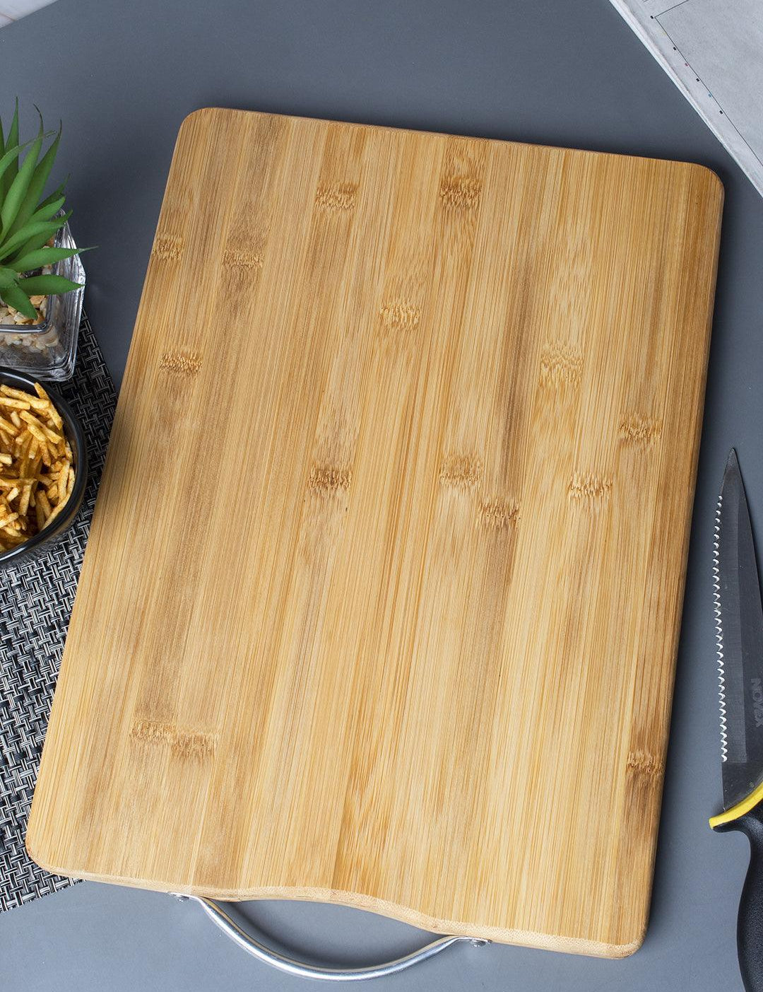 Chopping Board, with Metal Handle, Natural Wood Colour, Bamboo - MARKET 99