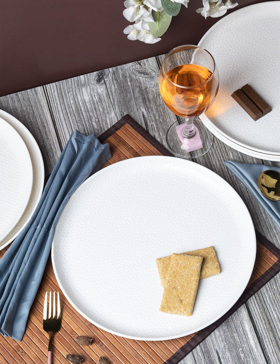 Market 99 Hammered Melamine Tableware White Glossy Finish Quarter Plates for Dining Table (Set Of 6, White) - MARKET 99