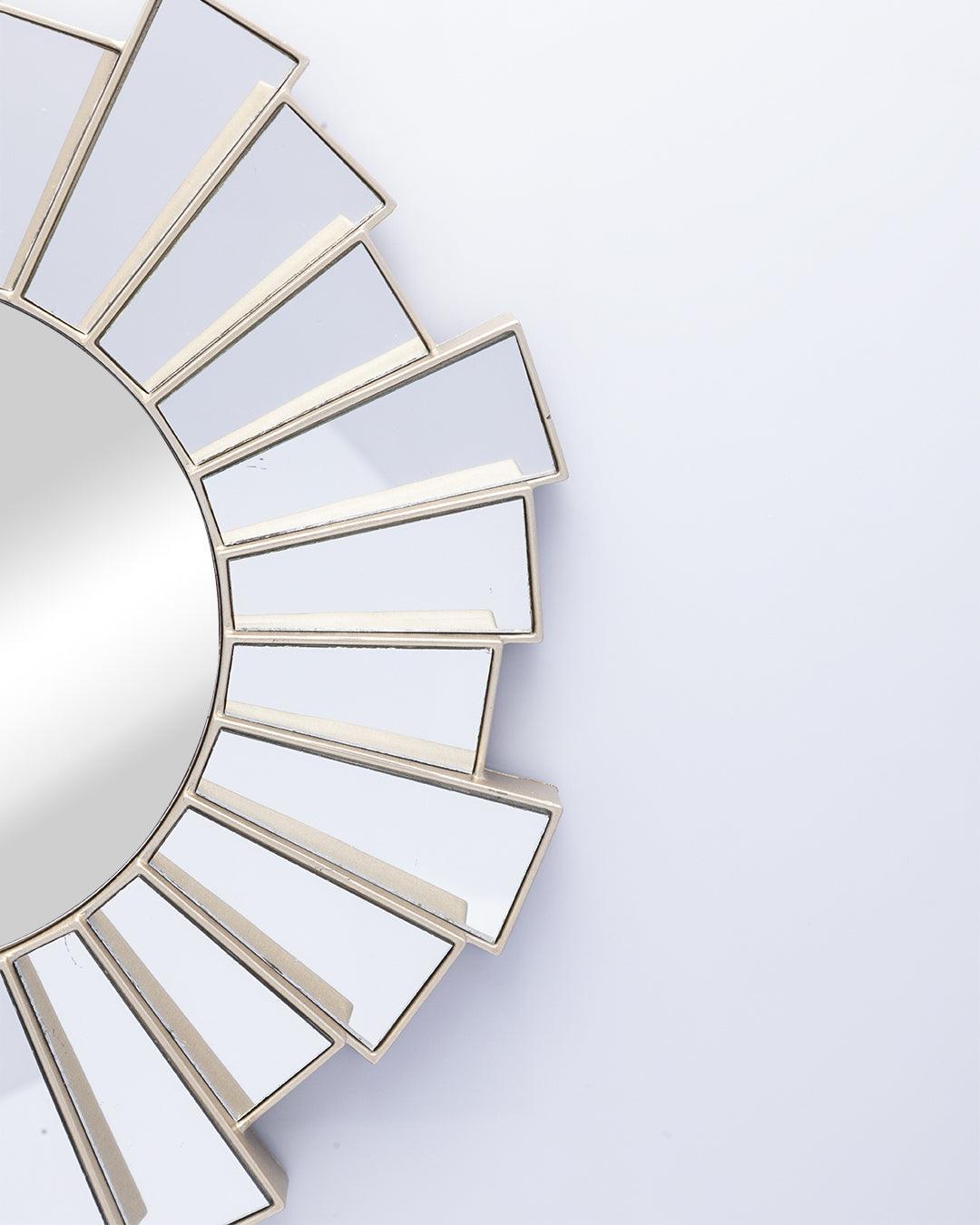 Market99 Wall Mirror, Wall Décor, Antique Finish, Natural Colour, Plastic, Set of 3 - MARKET 99