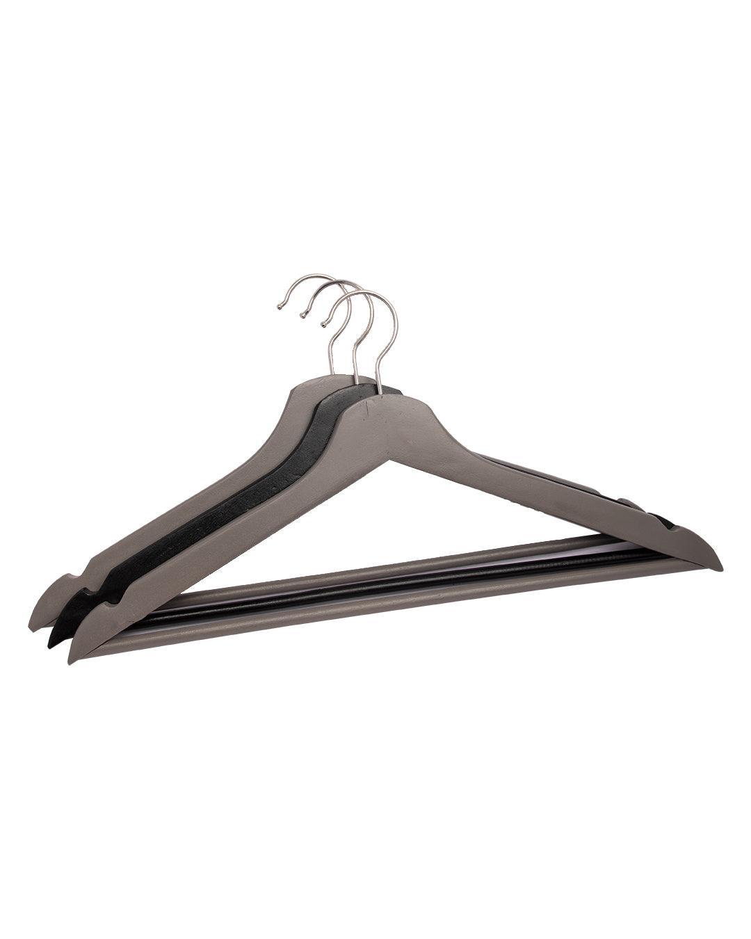 Market99 Wood Hanger, Assorted Colours, Wood, Set of 3 - MARKET 99