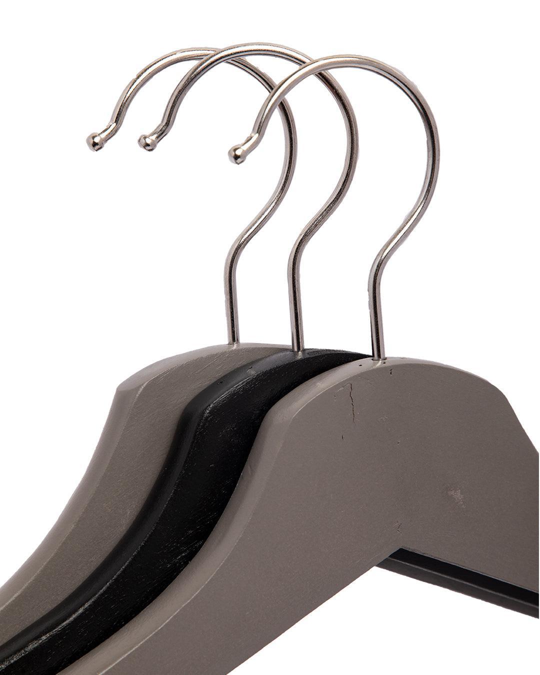 Market99 Wood Hanger, Assorted Colours, Wood, Set of 3 - MARKET 99