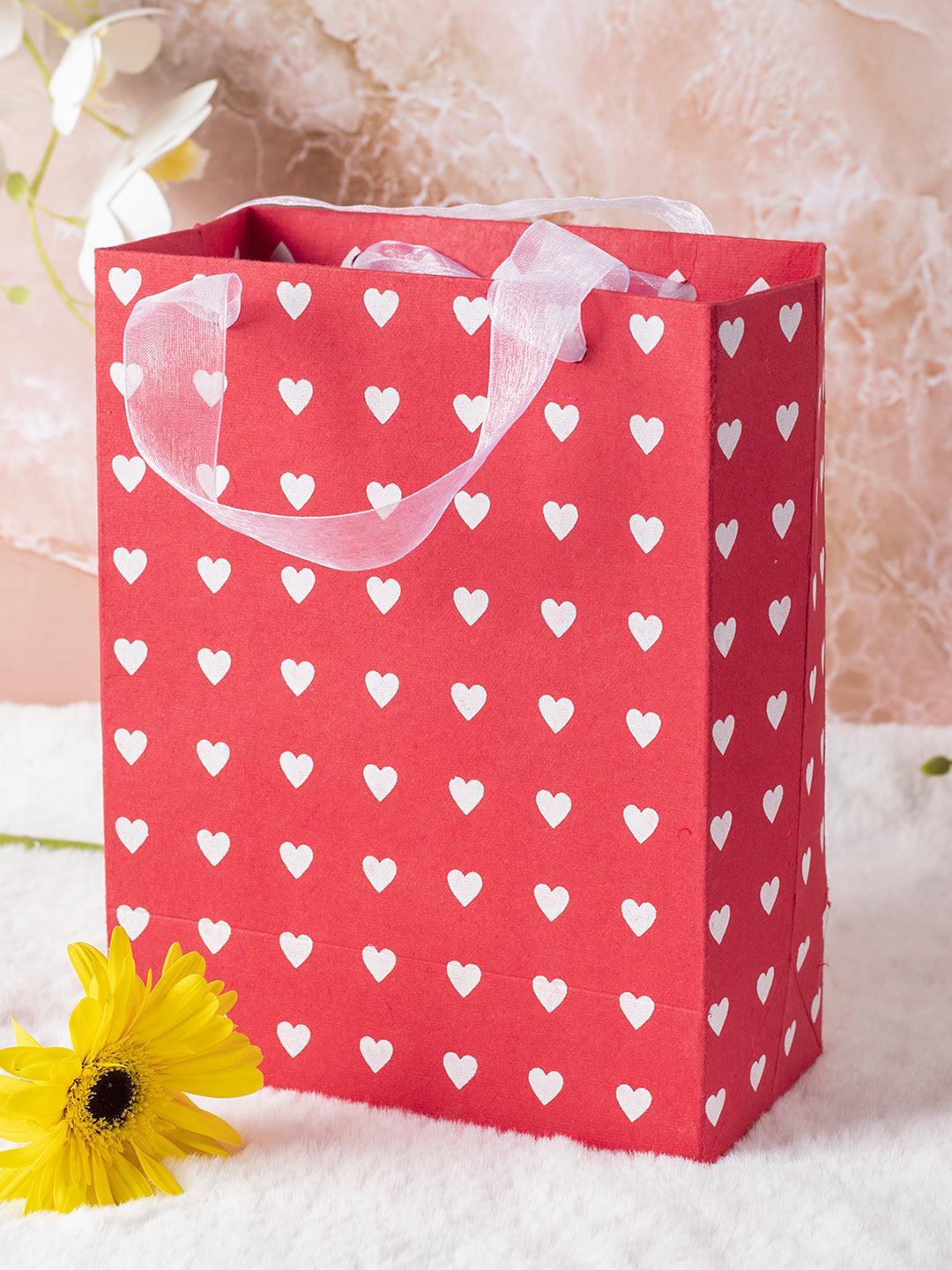 Buy Medium Valentine Gift Bags at the best price on Thursday, March 21,  2024 at 12:41 pm +0530 with latest offers in India. Get Free Shipping on  Prepaid order above Rs ₹149 – MARKET99