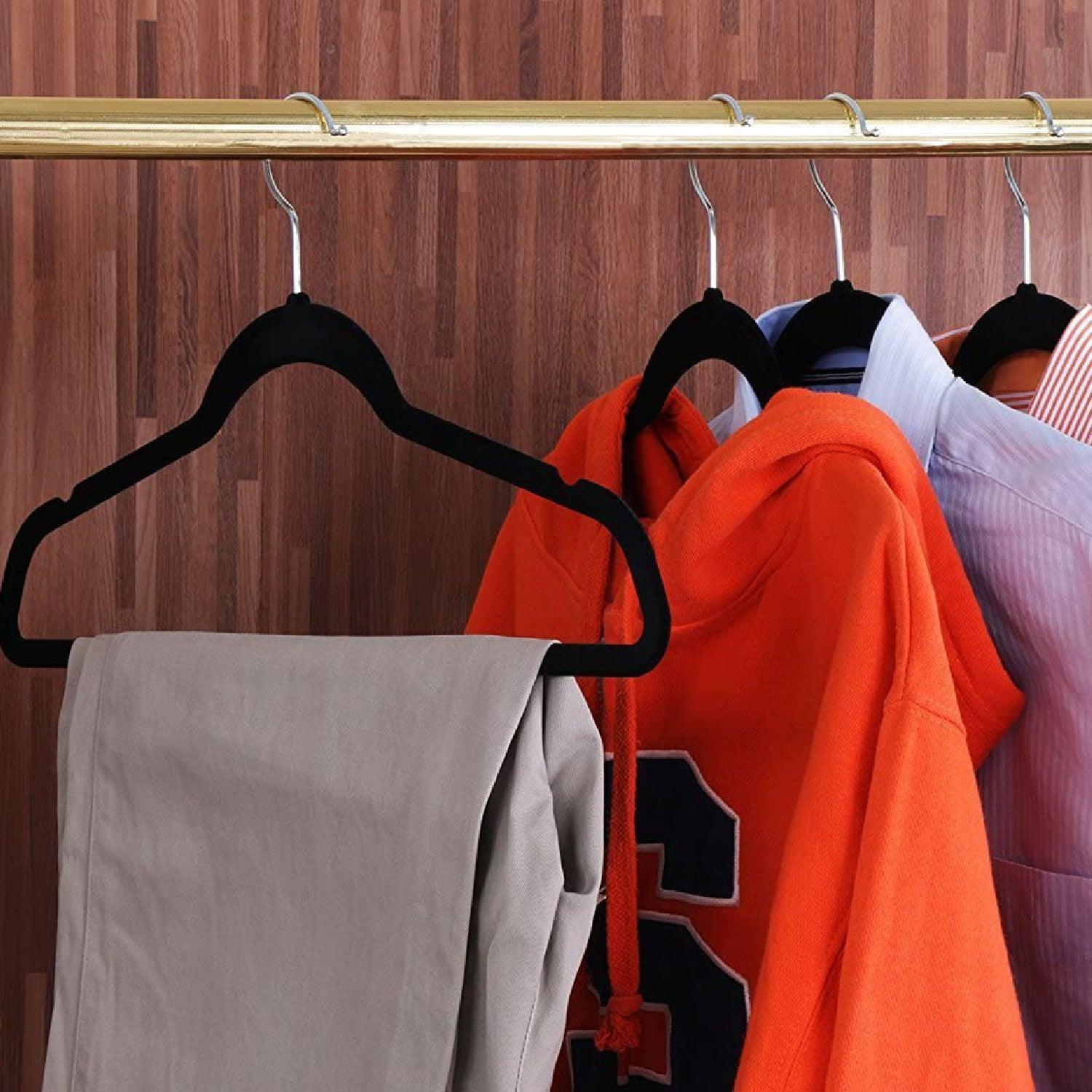 Non-Slip Velvet Hangers - Set of 20 - MARKET 99