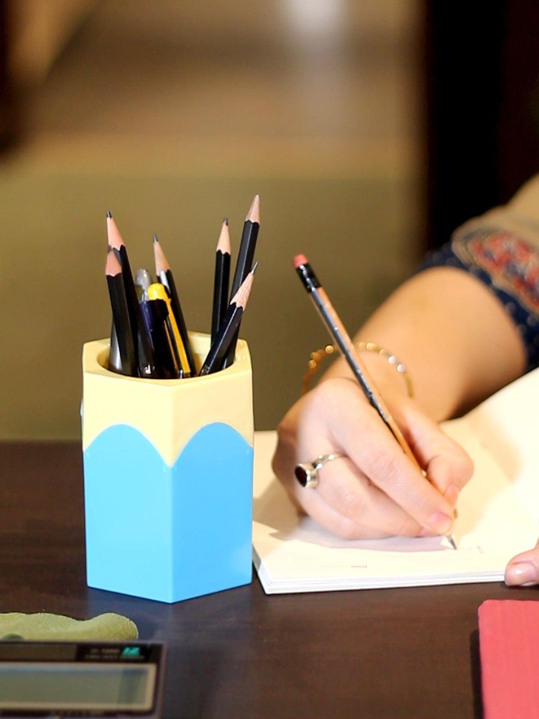 Pen Holder, Solid Wood Desk Pen Pencil Holder Stand Multi Purpose Use Pencil  Cup Pot De