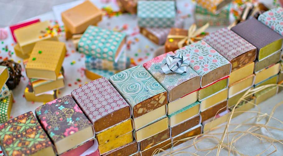 7 Newly-Launched Gift Ideas for Holi