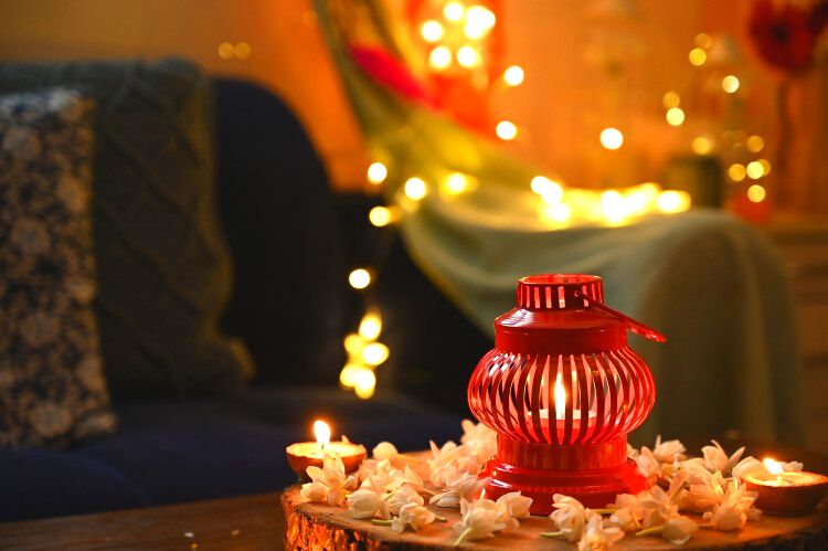 7 Different Types Of Candle Holders To Decorate Your Home This Diwali  - MARKET99