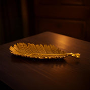 VON CASA Golden Embossed Dish Tray