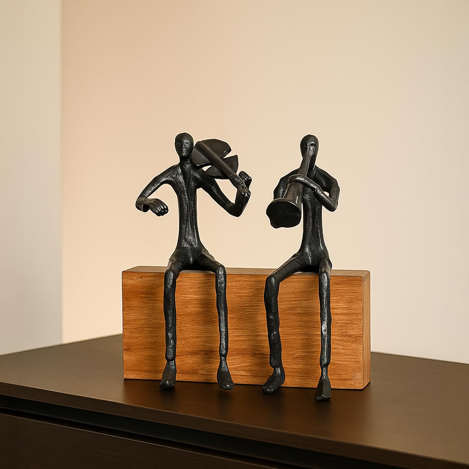 VON CASA Black Sitting Sculpture Decor