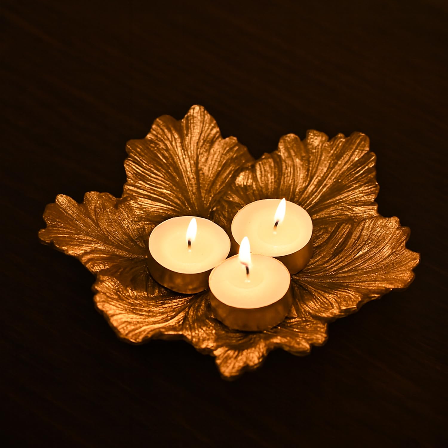 VON CASA Golden Embossed Platter