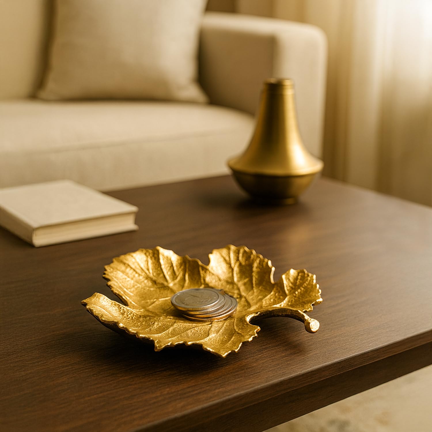 VON CASA Golden Embossed Platter