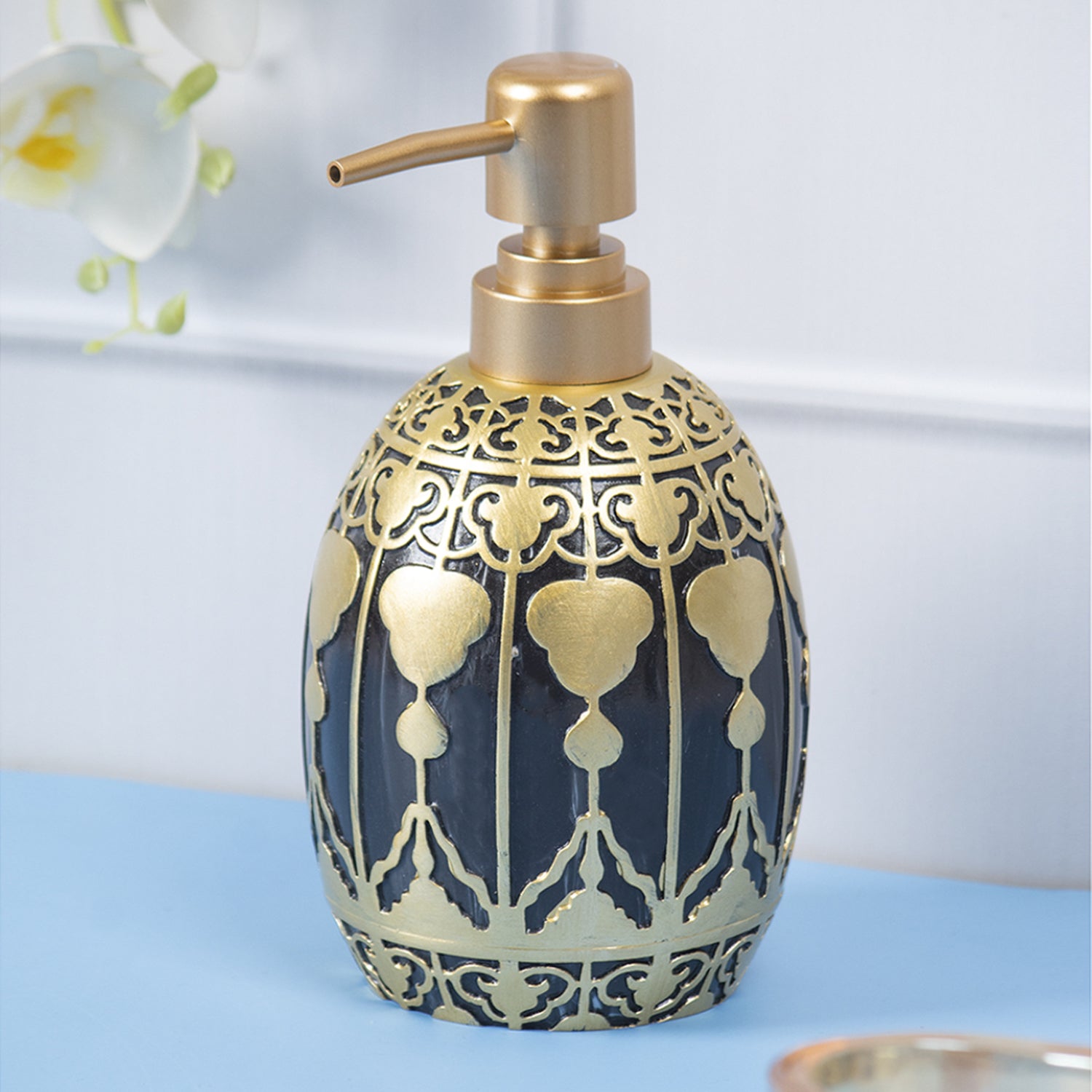 Market99 Black Polyresin Soap Dispenser with Golden Pump - 380 mL