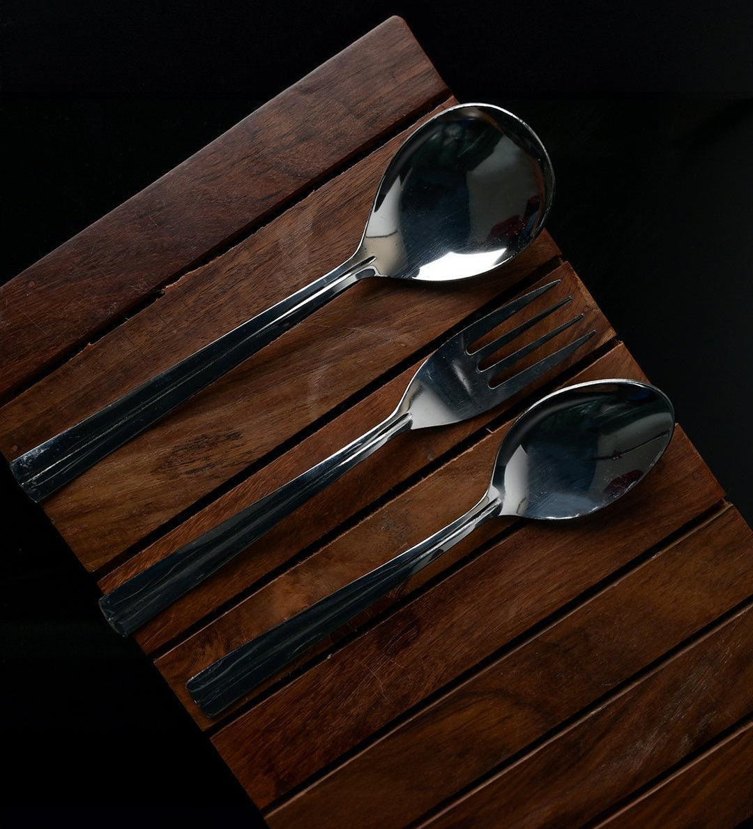 Midline Steel Tableware Cutlery Set Of 18 Pcs With Stand in Silver Colour - MARKET99
