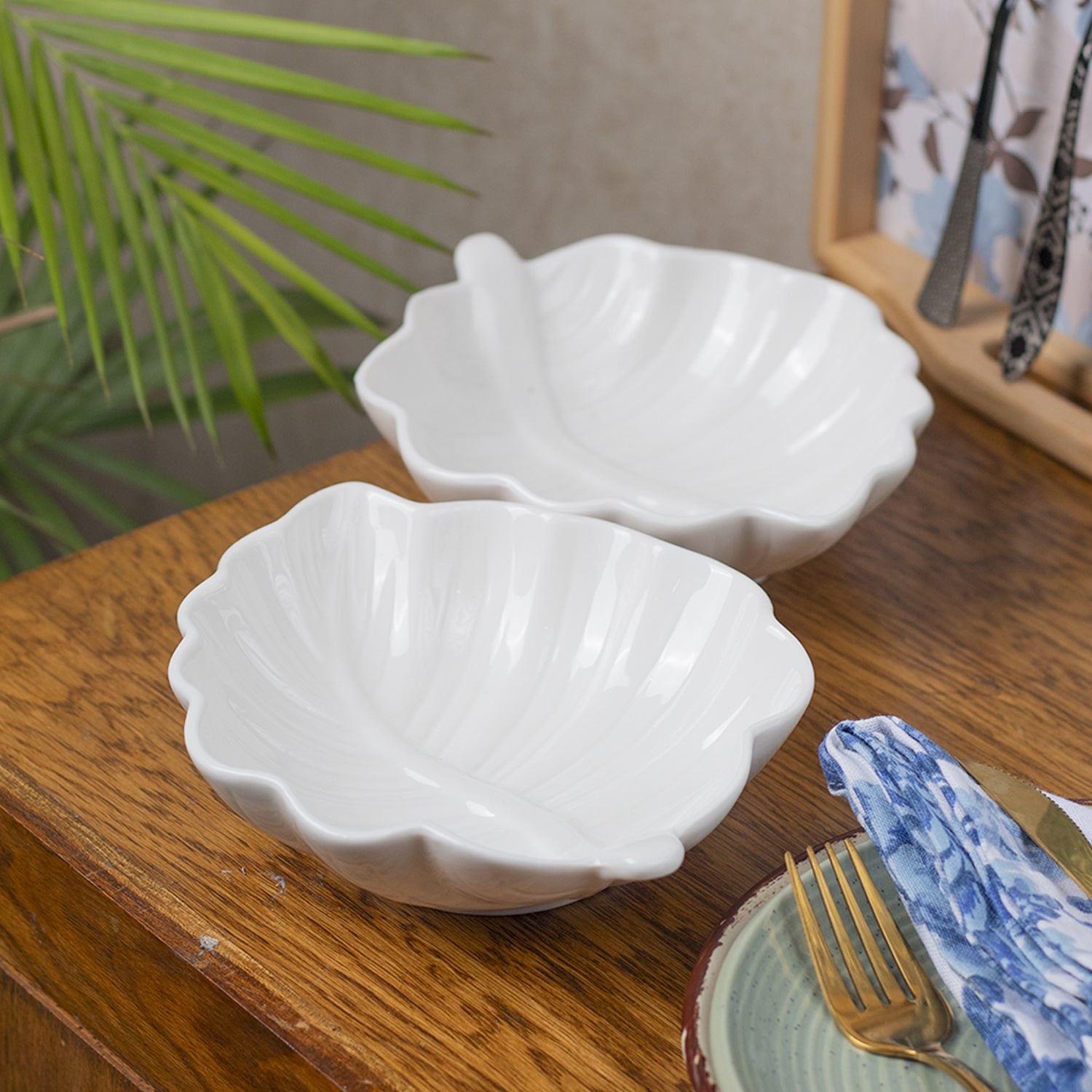 Off White Ceramic Dish - Pack Of 2, Leaf Shape