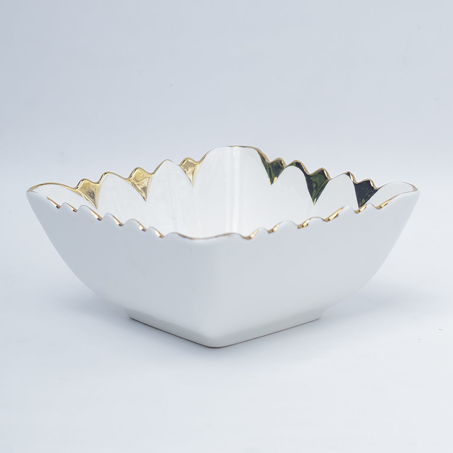 Antique Off White Ceramic Square Serving Dish - 12 x 12 x 7CM