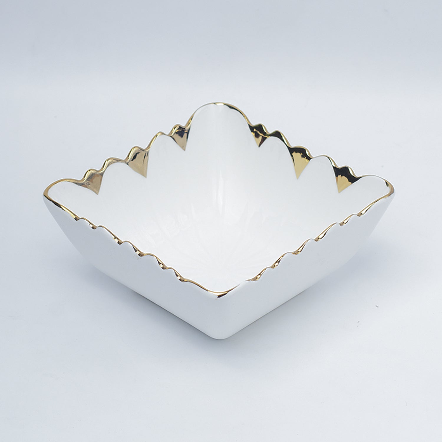 Antique Off White Ceramic Square Serving Dish - 12 x 12 x 7CM