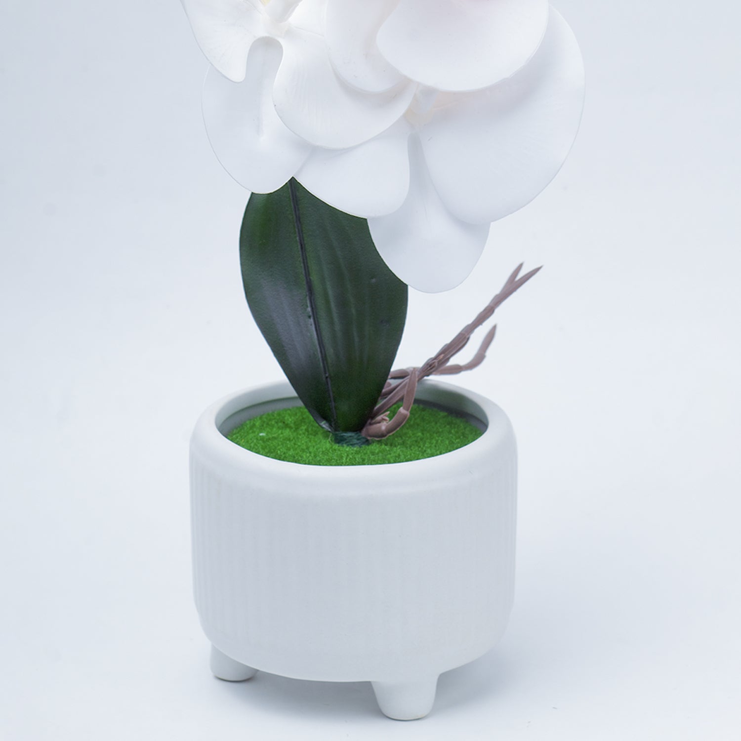 Stylish White Artificial Flowers With Pot - 10 X 10 X 34Cm
