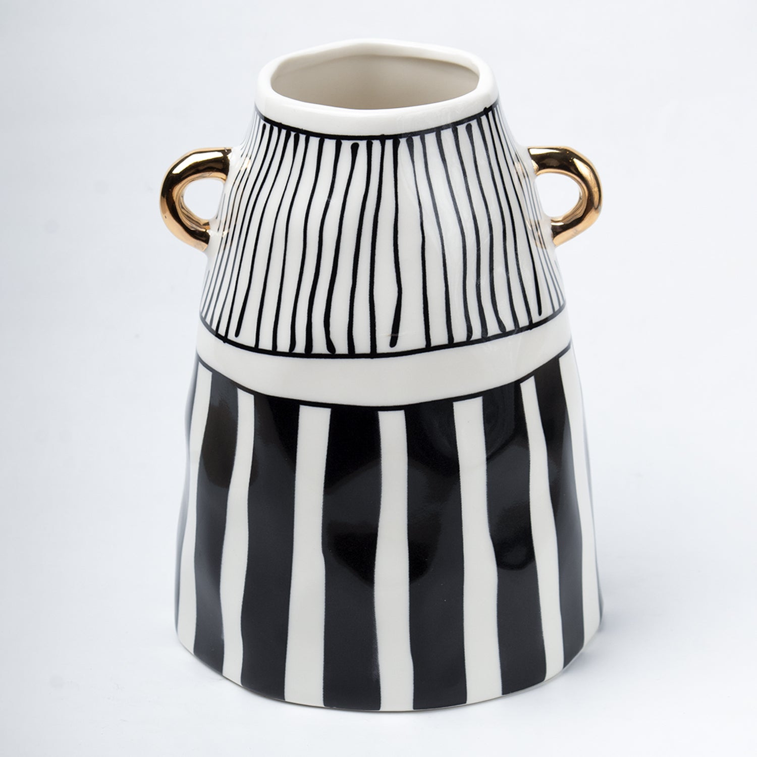 Black & White Ceramic Vase - Ribbed Design, Flower Holder
