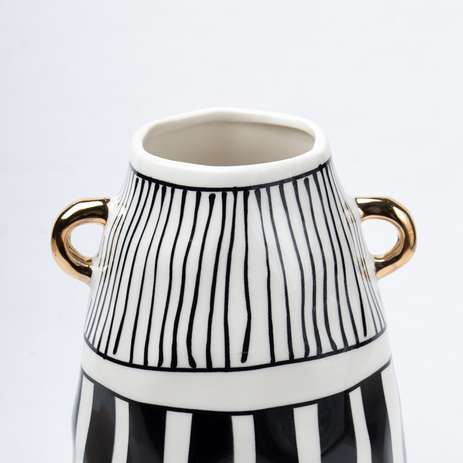 Black & White Ceramic Vase - Ribbed Design, Flower Holder
