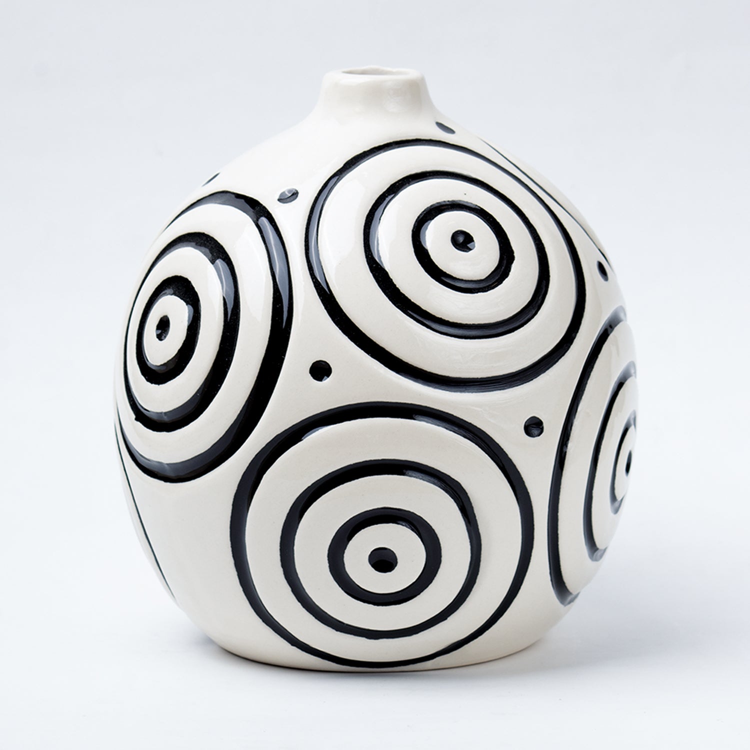 Black & White Ceramic Round Vase - Cuircular Pattern, Flower Holder