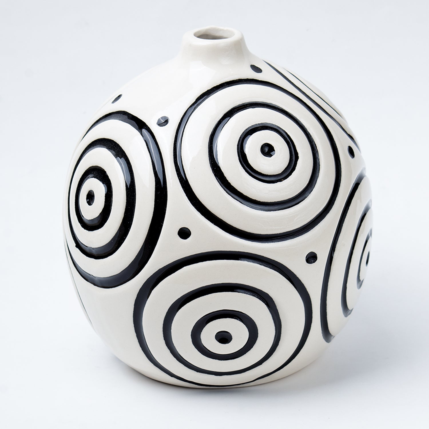 Black & White Ceramic Round Vase - Cuircular Pattern, Flower Holder