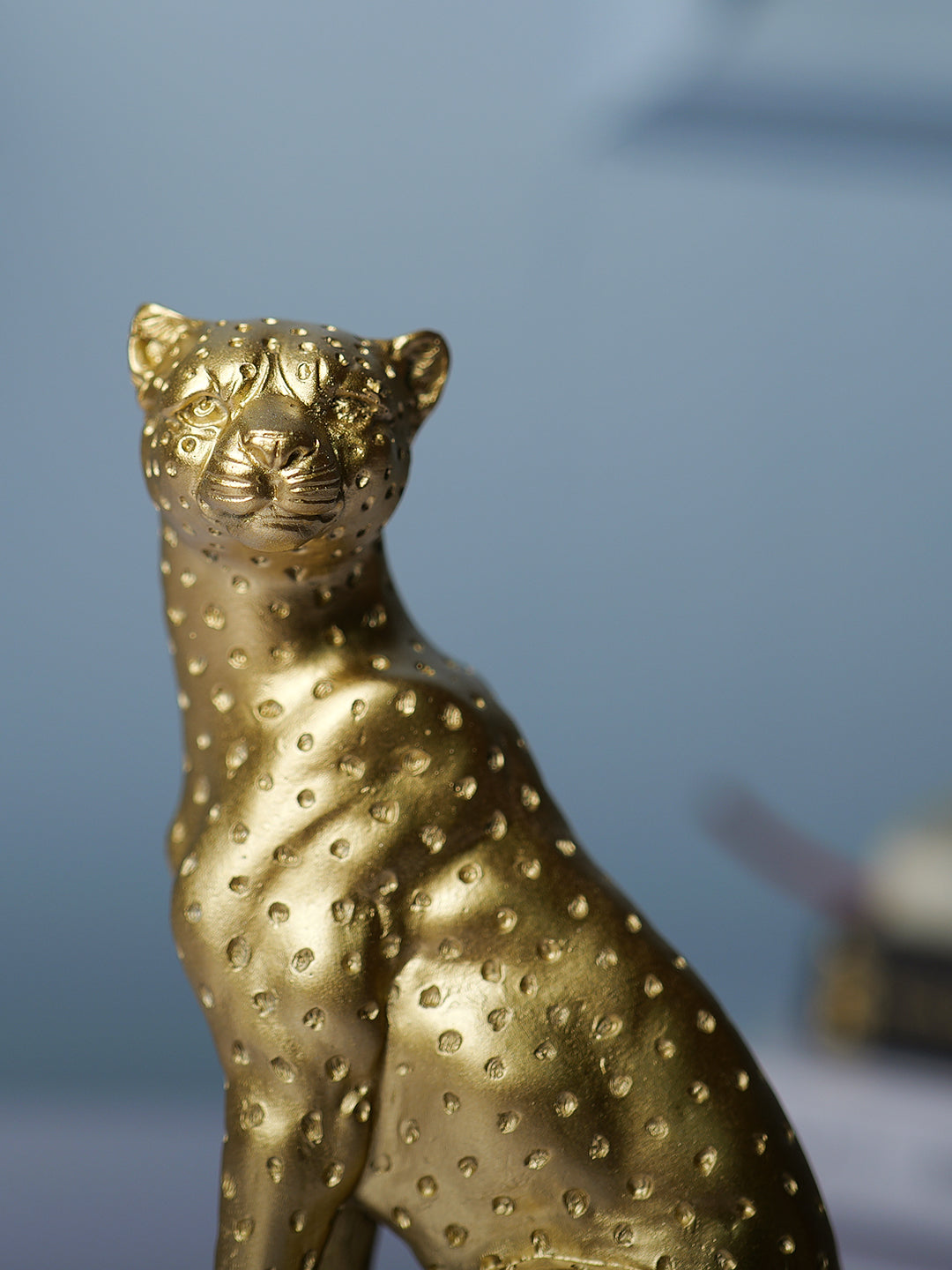 Decorative Cheetah Statue Home & Office Décor 9CM