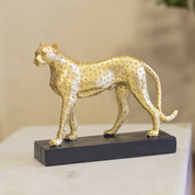 Decorative Cheetah Statue Home & Office Décor 16CM