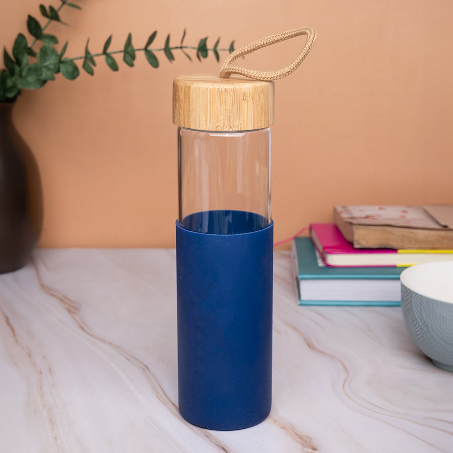 Borosilicate Glass Bottle with Blue Silicone Sleeve - 550Ml