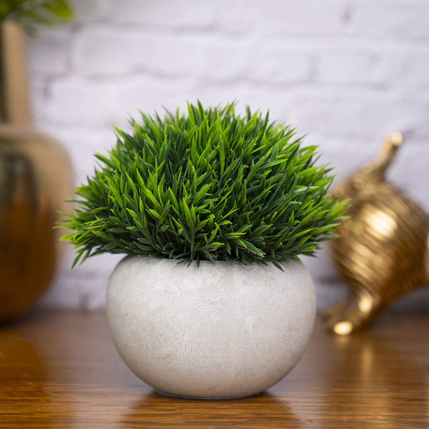 VON CASA Green Grass Artificial Potted Plant - Stone Finish