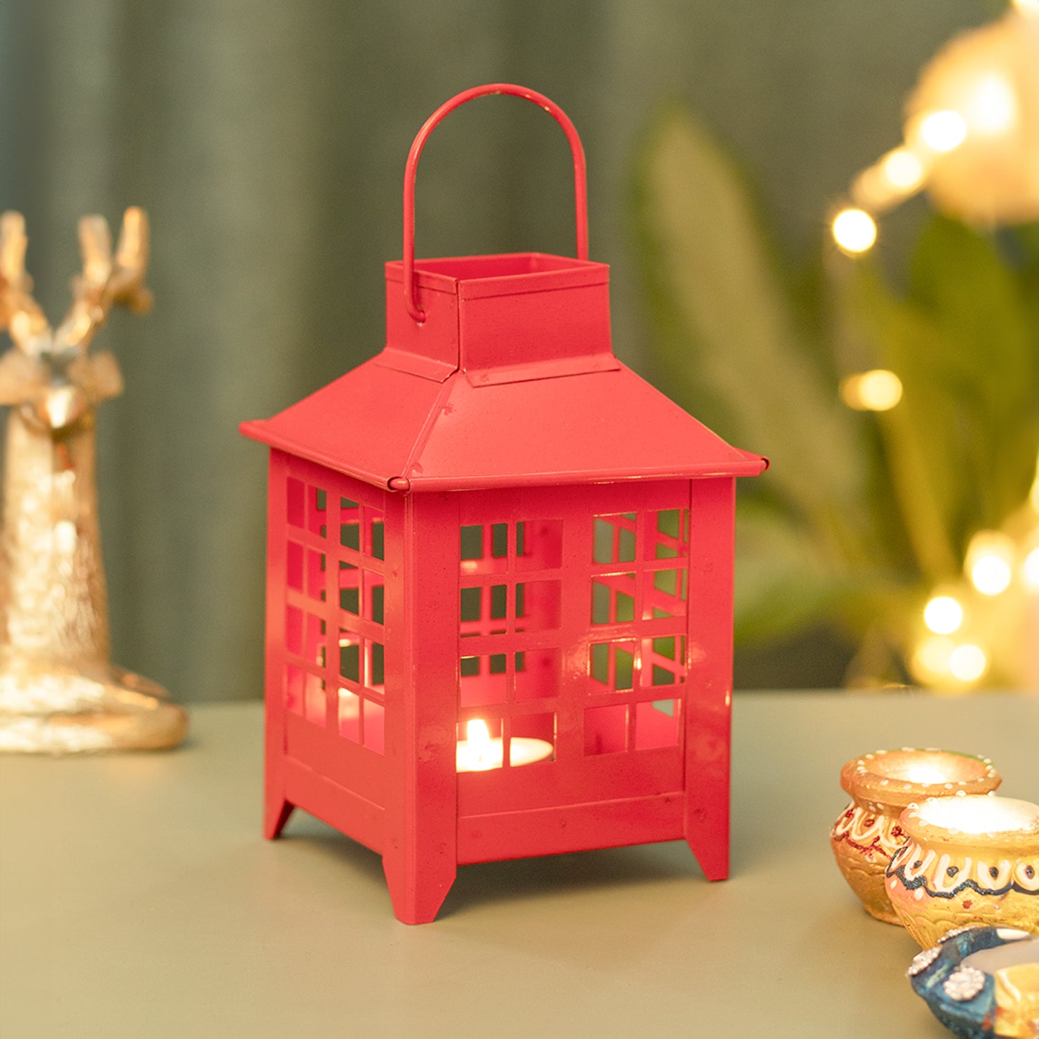 VON CASA Metal Candle Lantern - Red