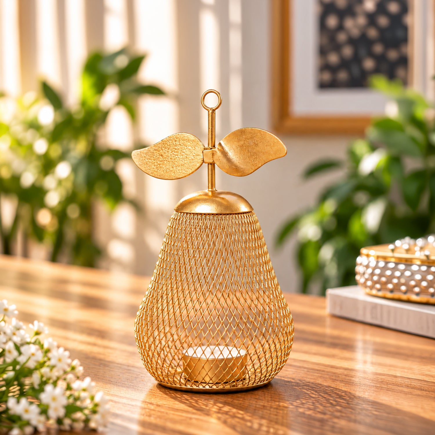 Pear T- Lite Holder - Golden & Metal