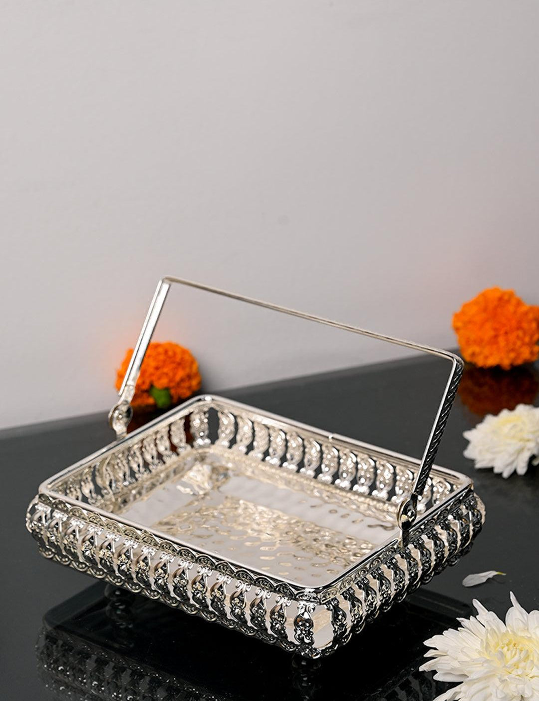 Silver Decorative Basket - MARKET99