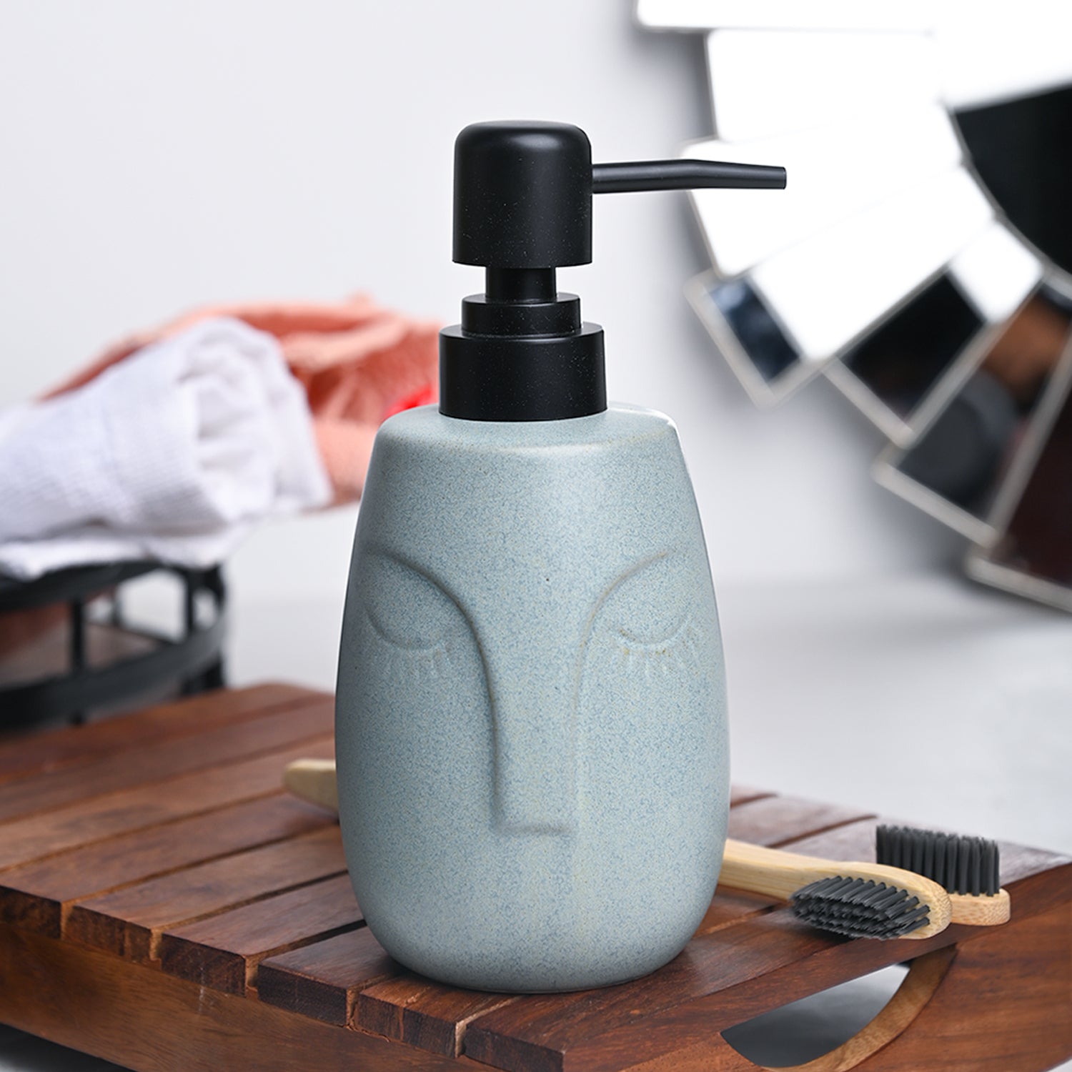 Face Shaped Soap Dispenser