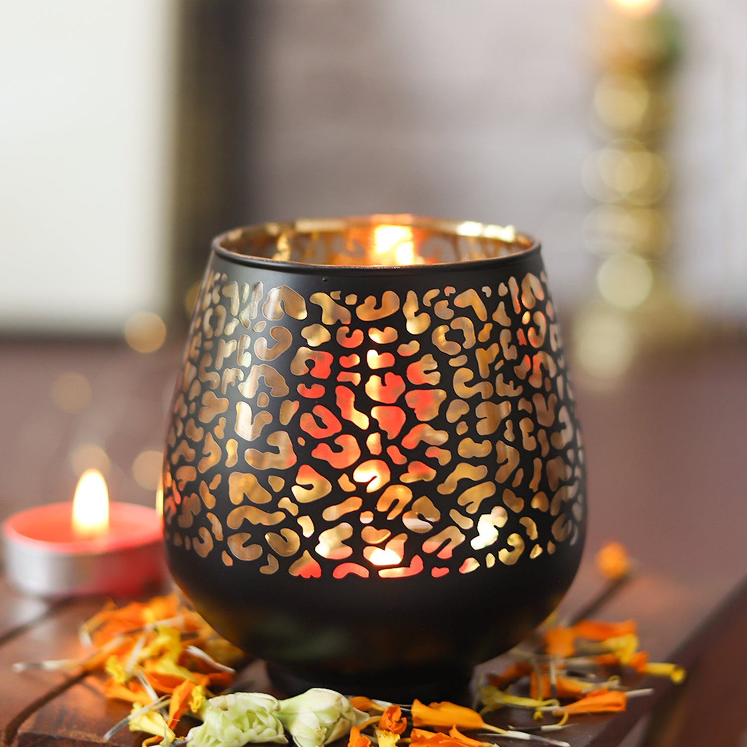 Black + Golden T-Lite Holders