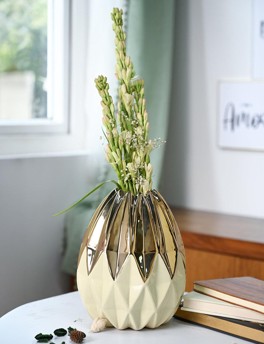 Ivory & Golden Geometric Vase - MARKET99