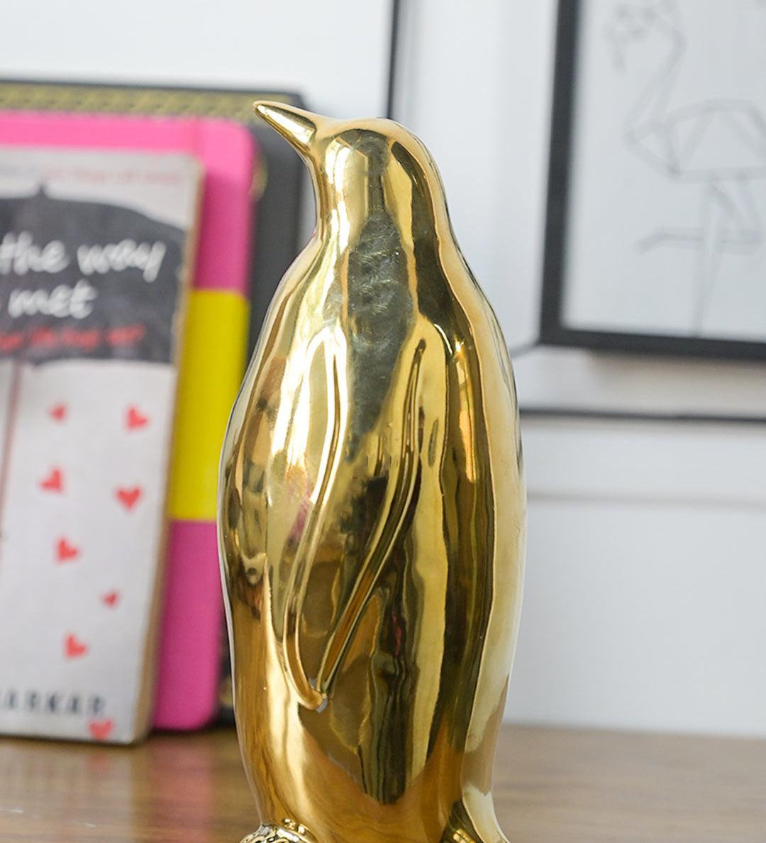 Golden Penguin Statue Figurine - MARKET99