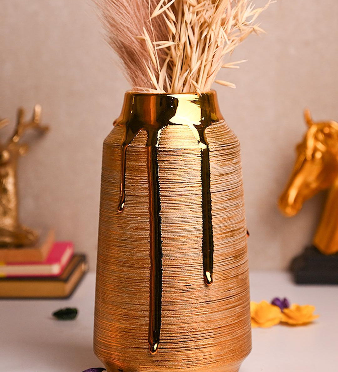 Stylish Golden Ceramic Vase - MARKET99