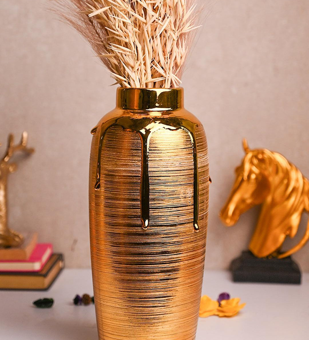 Stylish Golden Ceramic Vase - MARKET99