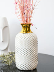 Stylish White Ceramic Vase - MARKET99