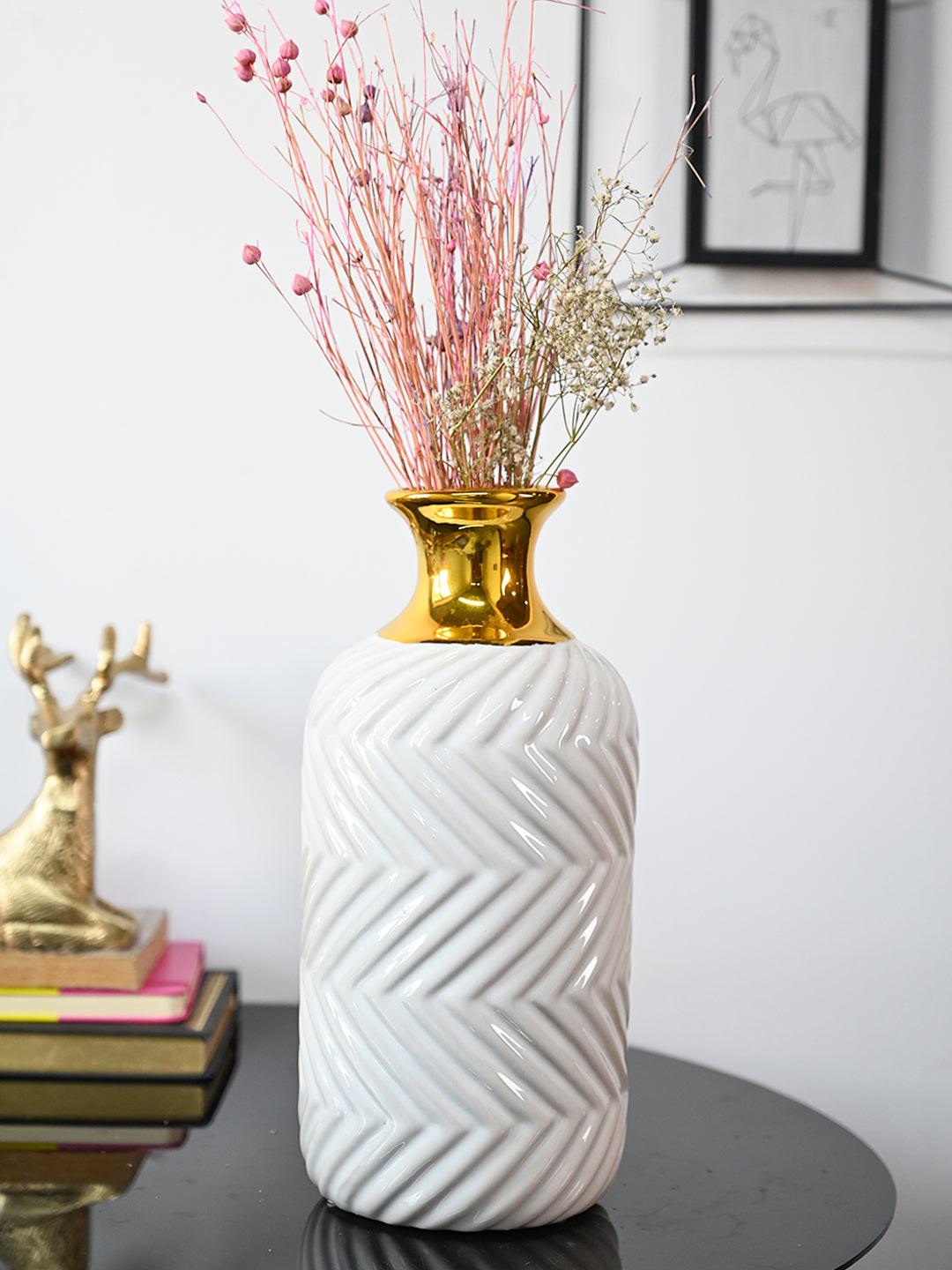 Stylish White Ceramic Vase - MARKET99