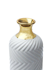 Stylish White Ceramic Vase - MARKET99